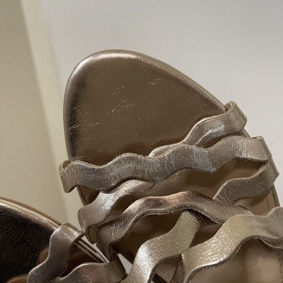 BODEN Champagne gold metallic zig zag strappy sandals size EU 40 - Picture 4 of 6